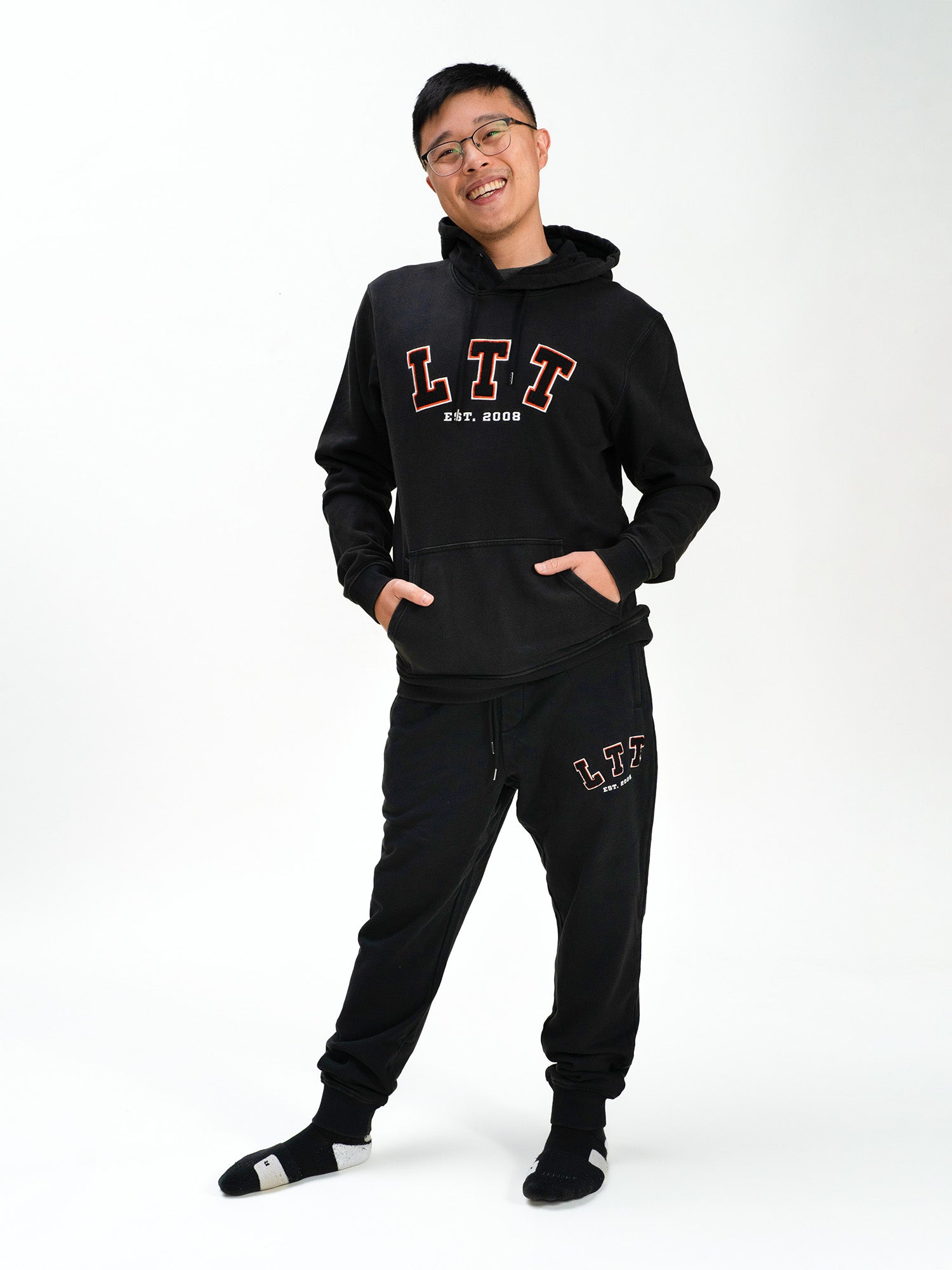 Hoodie sweatpants outlet